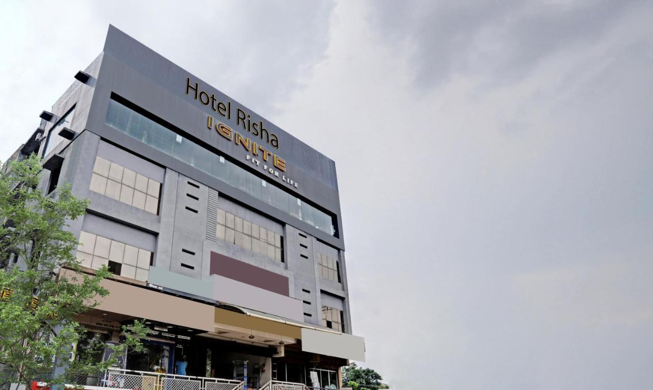 Treebo Risha Hotel Chandrapur Exterior foto